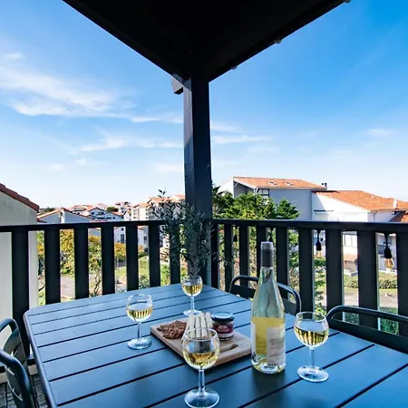Le Miramar - Duplex Lumineux A 300m De La * كابروتو